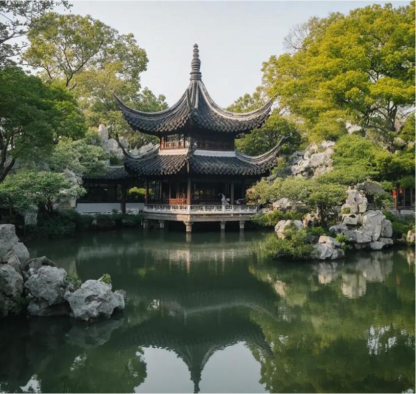 伊春西林狼狈餐饮有限公司